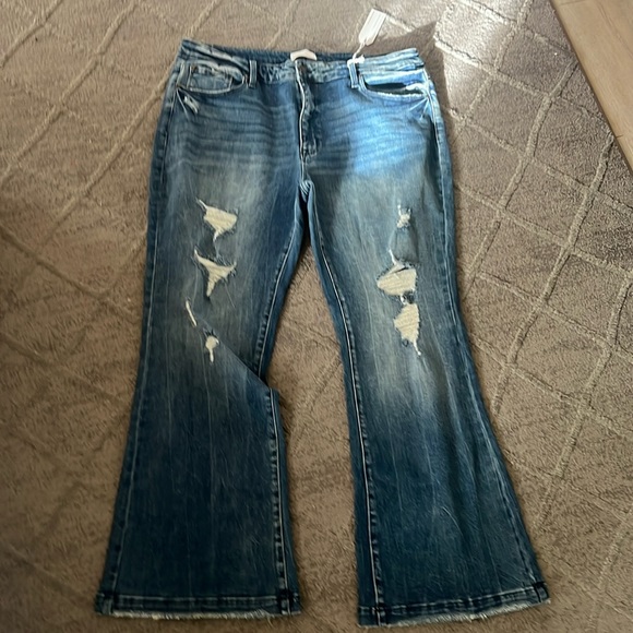 Petra153 Flares Super Stretchy - Picture 1 of 5